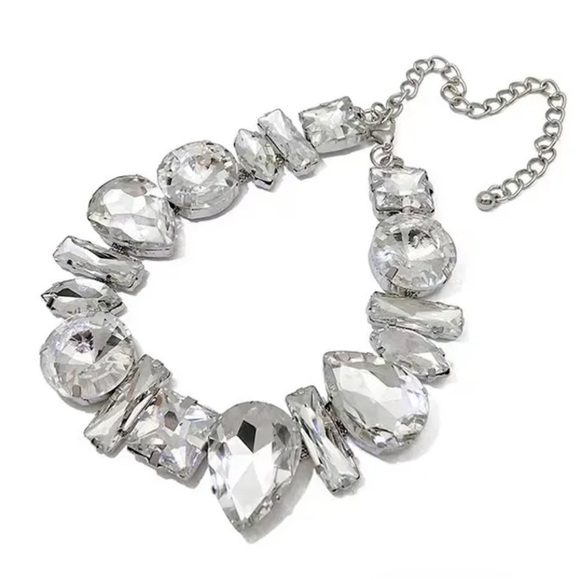 Socialite Crystal Fashion Choker Necklace - Picture 9 of 13